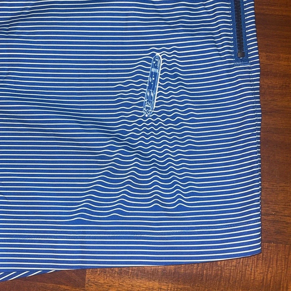 TED BAKER Men’s Arram Placement Swim Shorts. Size 6 (US XXL).